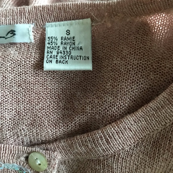 Arden B , size S , women long sleeves sweater, down button , move -Pink color - Picture 9 of 10